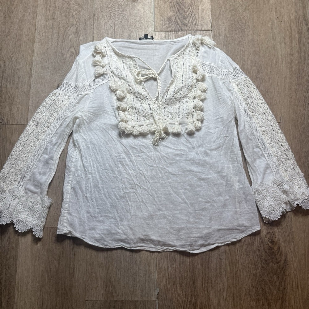 Love Sam anthropologie Lace & Ruffle Embroidery Large Boho Crocheted Tassel top
